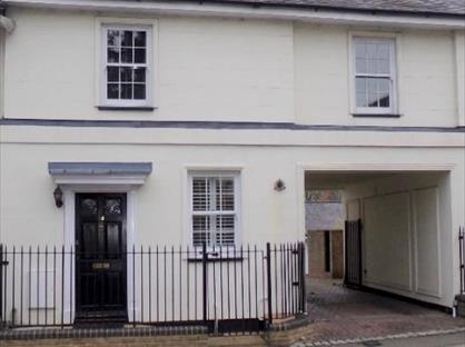 3 Bed Terraced House, Northgate End, CM23