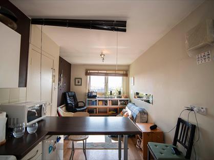 Studio Flat, Dykemuir Quadrant, G21