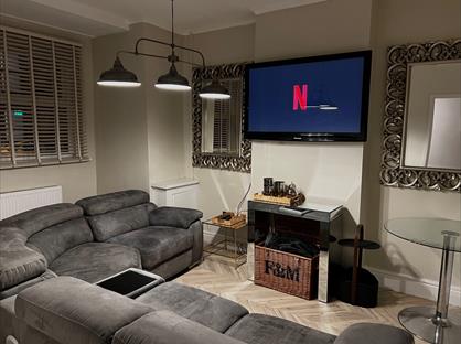 3 Bed End Terrace, Lockerby Road, L7