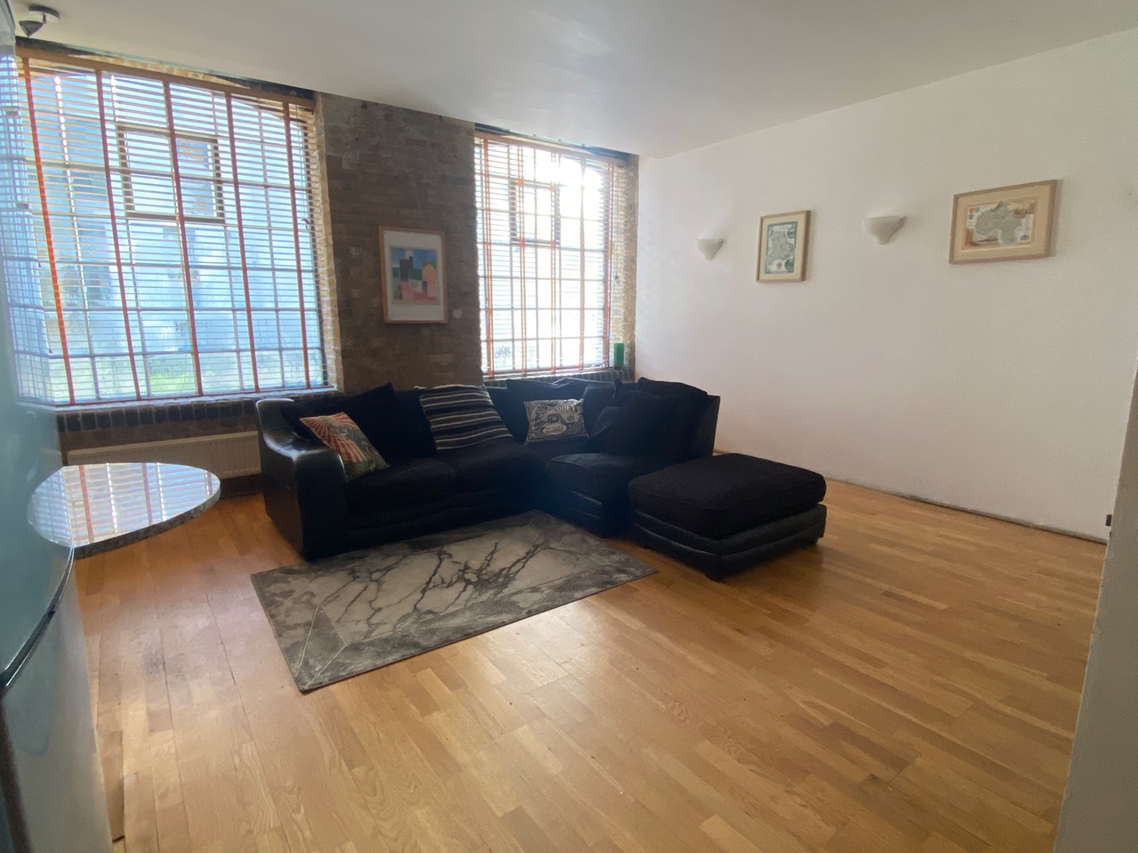 1 Bed Flat, Chandlery House, E1 photo 3