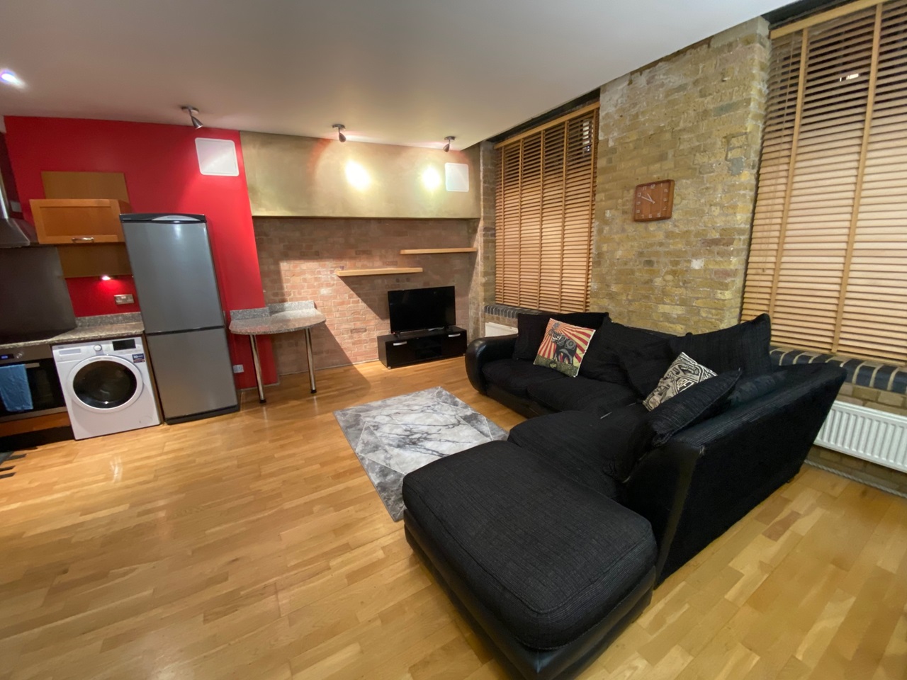 1 Bed Flat, Chandlery House, E1 photo 2
