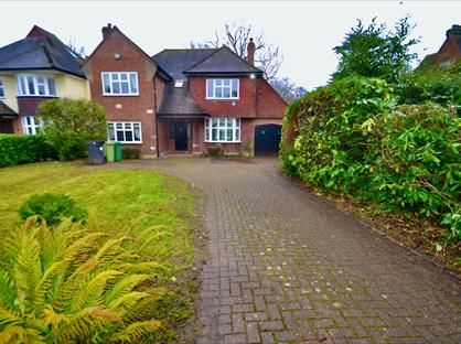 4 Bed Detached House, Scotts Lane, BR2