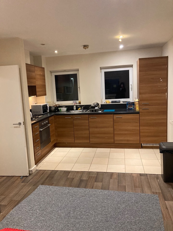 2 Bed Flat, Tean House, RG2 photo 5
