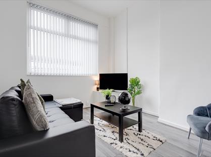 1 Bed Flat, Marsh Lane, L20
