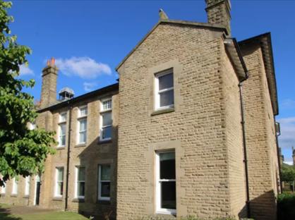 2 Bed Flat, Buckden Court, LS29