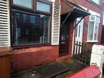 2 Bed Terraced House, Gordon Avenue, SK7