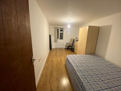 1 Bed Flat, Hertford Road, N9