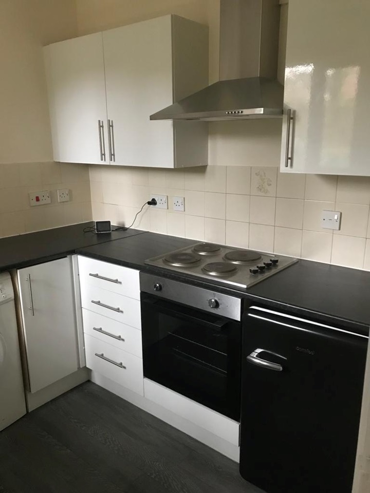 2 Bed Flat, Kathleen Road, SO19 photo 4