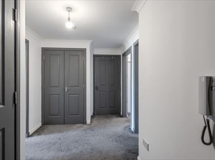 2 Bed Flat, Bughtlin Market, EH12