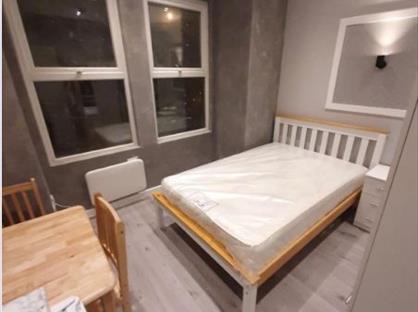 Studio Flat, Hanwell, W7