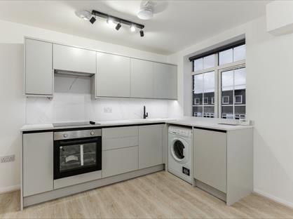 2 Bed Flat, Eastcheap, SG6