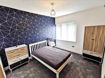 Room in a Shared House, Dean Road, B23