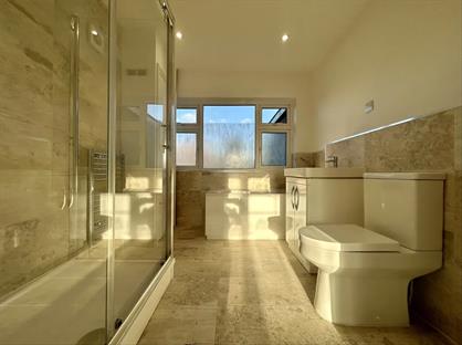 Studio Flat, Reading Road, RG41