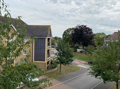 1 Bed Flat, Chapel Drive, DA2