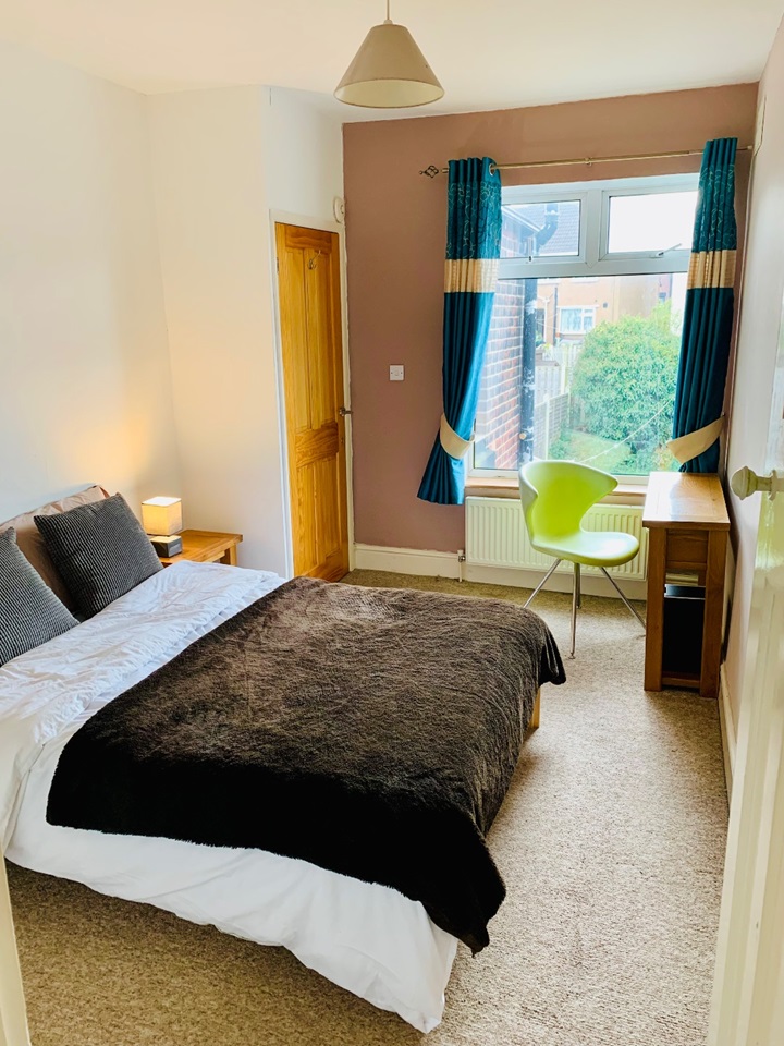 Room in a Shared House, Sheffield, S8