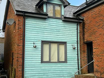 2 Bed Semi-Detached House, Newport, PO30