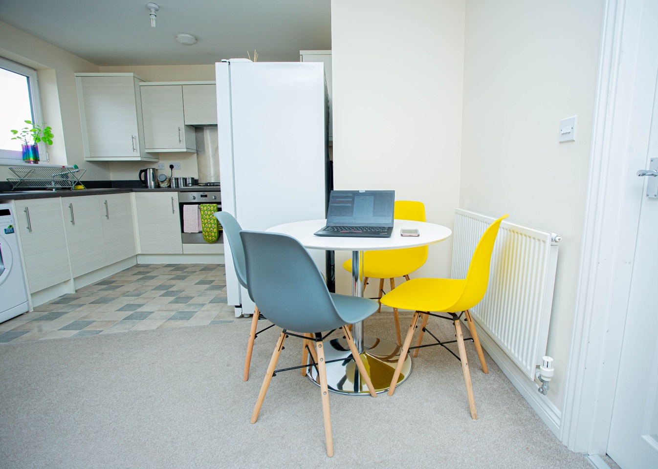 Binley, Coventry 2 Bed Flat, Signals Drive, CV3 To Rent Now for £