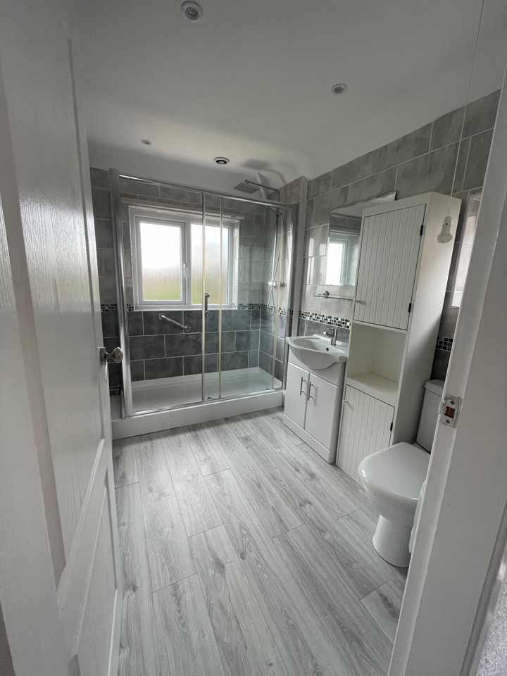 Birmingham 3 Bed SemiDetached House, Mildenhall Road, B42 To Rent