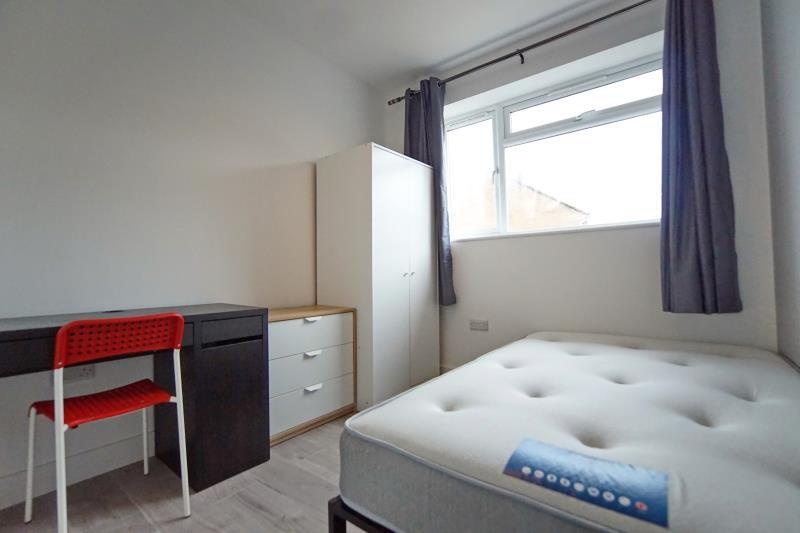 Additional image 3 of 4 Bed Semi-Detached House, Hilltop Gardens, BS5, N1 7GU