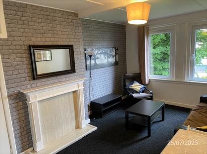 2 Bed Flat, Stenhouse Road, EH11