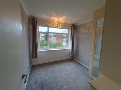 2 Bed Flat, Lavenham Close, BL9