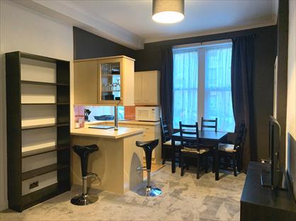 1 Bed Flat, Yeaman Place, EH11