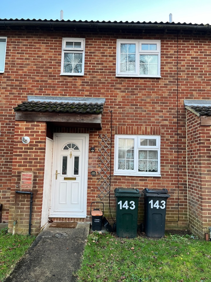 Ashford, Kent. 2 Bed Terraced House, Manorfield, TN23 To Rent Now