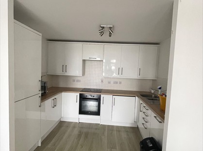 2 Bed Flat, Aits View, KT8