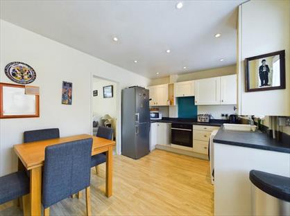 2 Bed Terraced House, The Bassetts, GL5