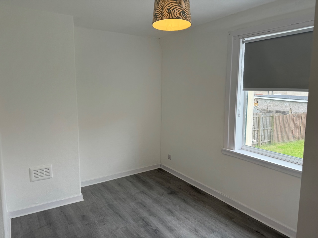 Glasgow 2 Bed Flat, Sandyhills, G32 To Rent Now for £800.00 p/m