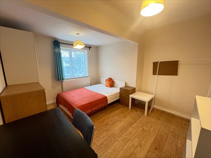 6 Bed Detached House, Charter Avenue, CV4