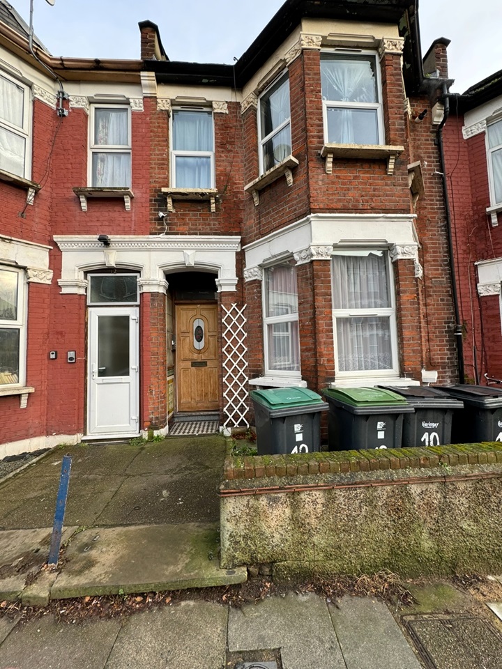 London 1 Bed Flat, Downhills Park Road, N17 To Rent Now for £1,300.