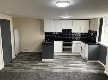 1 Bed Flat, Tong Road, LS12