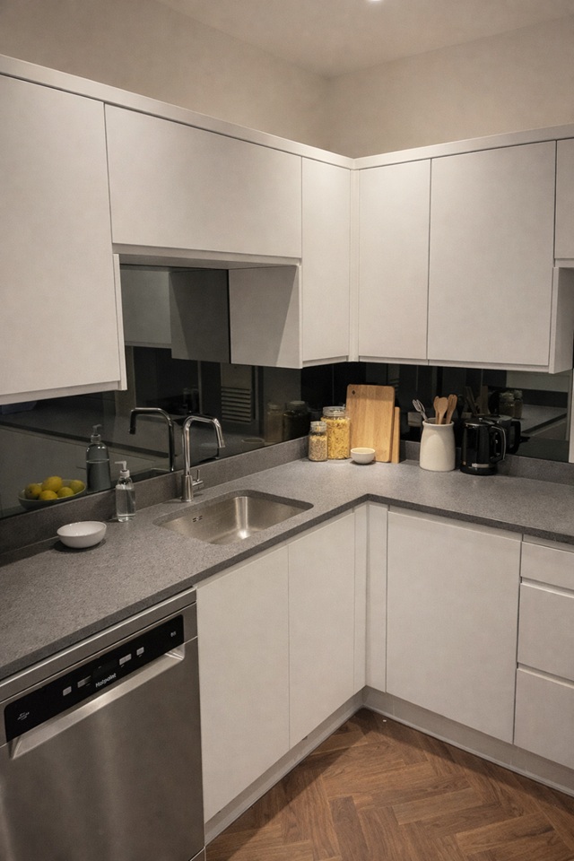 Additional image 6 of 2 Bed Flat, East Quay, L3, N1 7GU