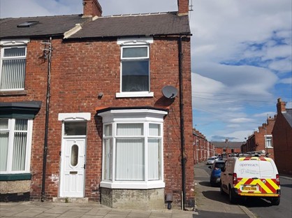 2 Bed Terraced House, Regent Street, DL4