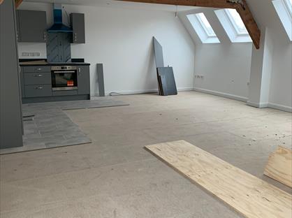 3 Bed Flat, Church Gresley, DE11