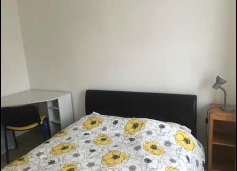 Feltham Room in a Shared House, Little Park Drive, TW13 To Rent Now