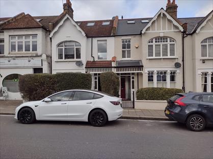 Room in a Shared Flat, Southfields, SW18