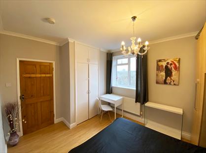 Room in a Shared House, Cameron House, NW8