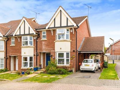 3 Bed Terraced House, Kings Avenue, TN23