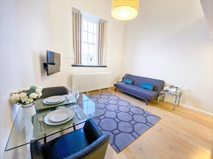 Studio Flat, Mcdonald Road, EH7