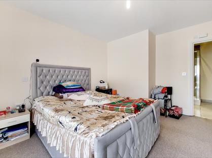 2 Bed Flat, Vickers House, E4