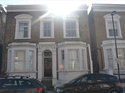 1 Bed Flat, Hayter Road, SW2
