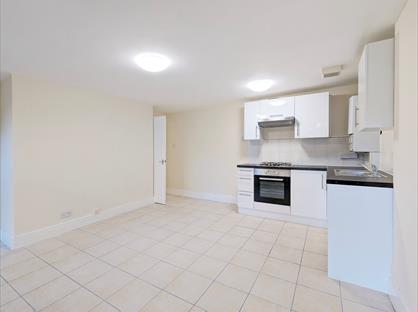 1 Bed Flat, Kenninghall Road, E5