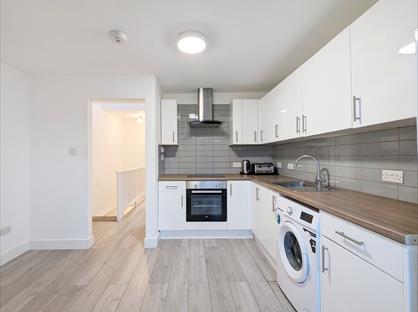 3 Bed Flat, Southampton Way, SE5