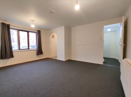 Studio Flat, Swaythling Close, N18