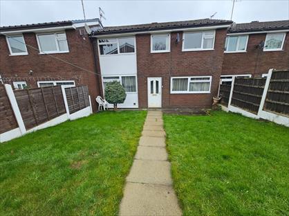 3 Bed Terraced House, Meadow Court, BB5