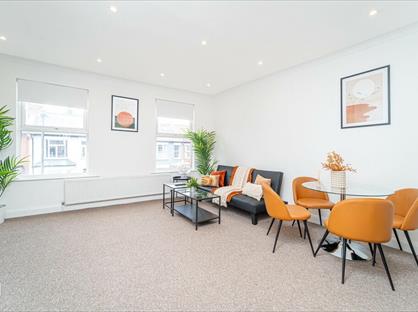 2 Bed Flat, Hermitage Road, N4