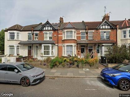 1 Bed Flat, Hounslow Road, TW2