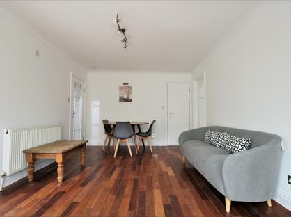 2 Bed Flat, Elm Green, W3